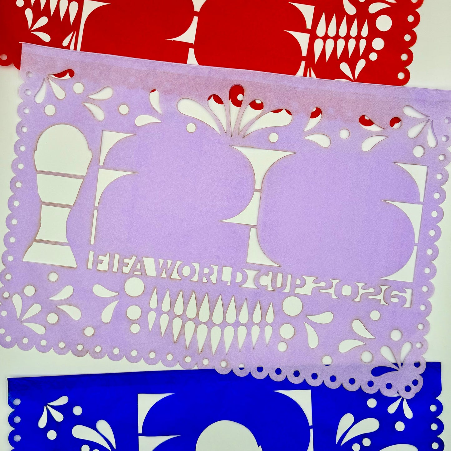 Guirnalda de papel picado We are 2026 (papel china) - 10 tiras de 5 metros (50 metros totales)